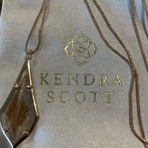 KENDRA SCOTT Olivia Long Pendant Necklace